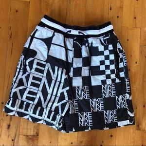 NIKE SPORTSWEAR MENS SHORTS